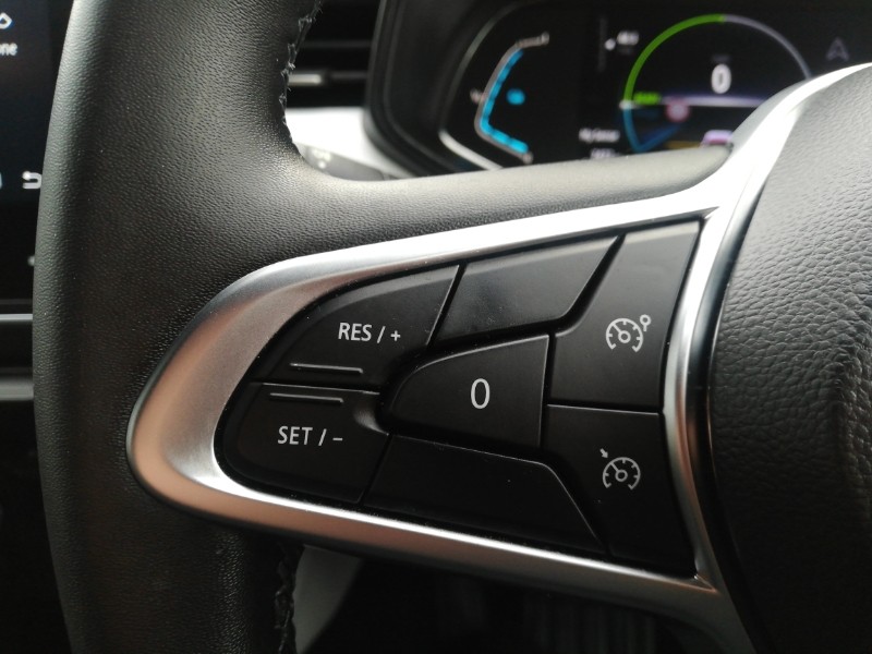 Used Renault Clio 2023 for sale - 77352449: Photo 17