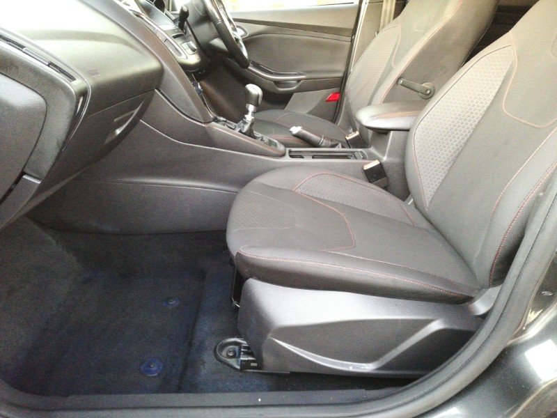 Used Ford Focus 2018 for sale - 76629324: Photo 5