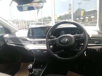 Used Hyundai i20 2022 for sale - 76254677: Photo 2
