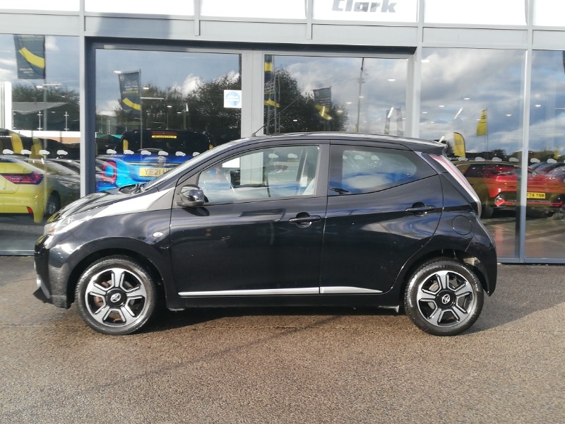 Used Toyota AYGO 2015 for sale - 76348655: Photo 4