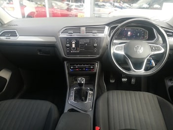 Used Volkswagen Tiguan Allspace 2023 for sale - 78928794: Photo