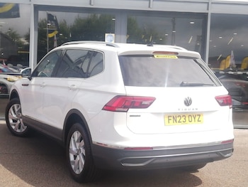 Used Volkswagen Tiguan Allspace 2023 for sale - 78928794: Photo