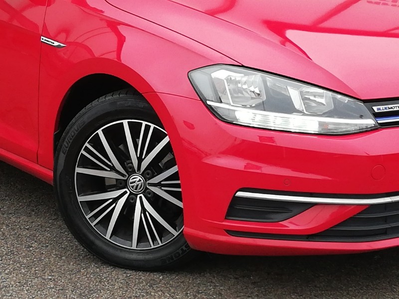 Used Volkswagen Golf 2018 for sale - 77448877: Photo 9