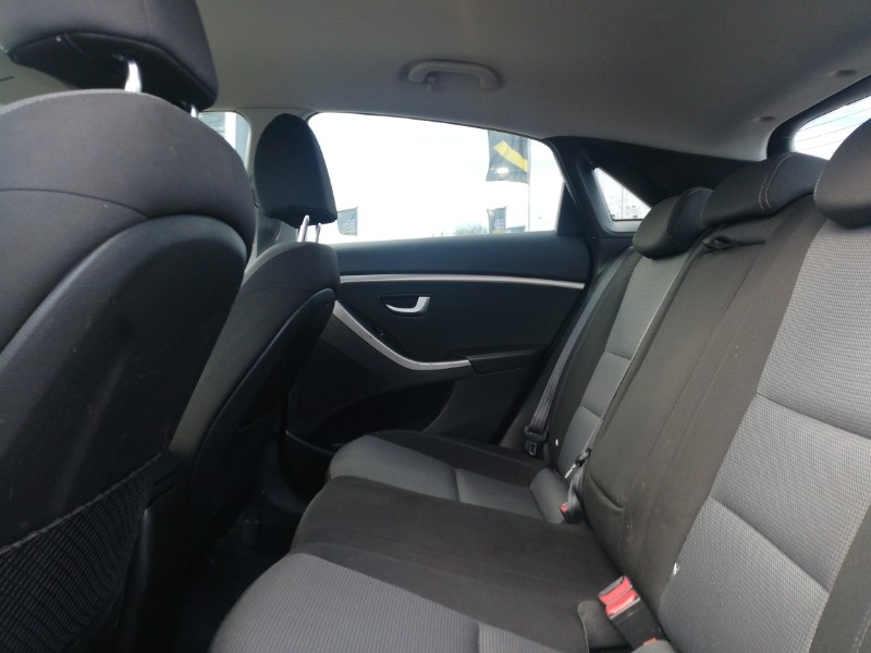 Used Hyundai i30 2015 for sale - 78147460: Photo 6