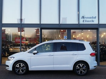 Used Volkswagen Touran 2020 for sale - 77358013: Photo