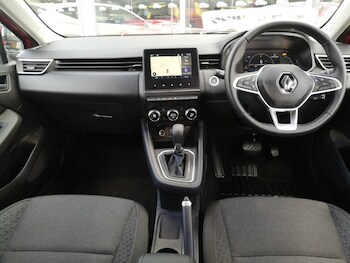 Used Renault Clio 2023 for sale - 78634327: Photo