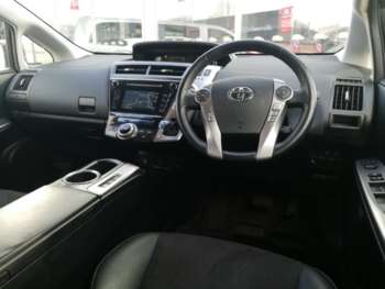Used Toyota Prius+ 2019 for sale - 74539305: Photo