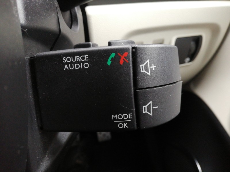 Used Renault Captur 2018 for sale - 77874426: Photo 15