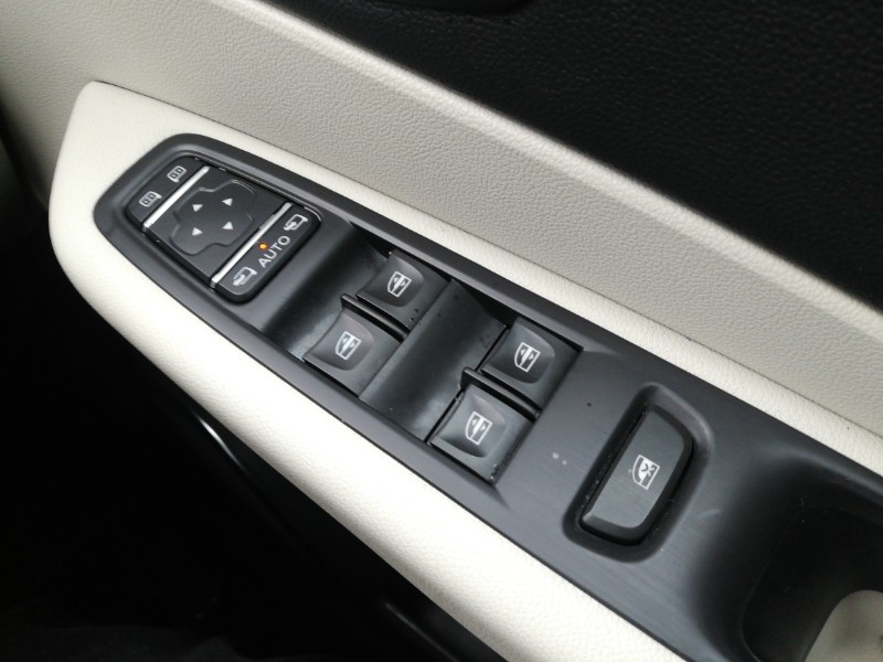 Used Renault Captur 2018 for sale - 77874426: Photo 16