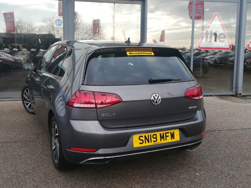 Used Volkswagen Golf 2019 for sale - 77433673: Photo 3