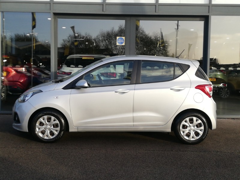 Used Hyundai i10 2014 for sale - 76779876: Photo 4