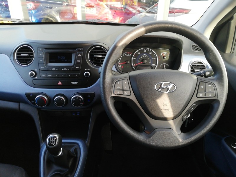 Used Hyundai i10 2014 for sale - 76779876: Photo 7
