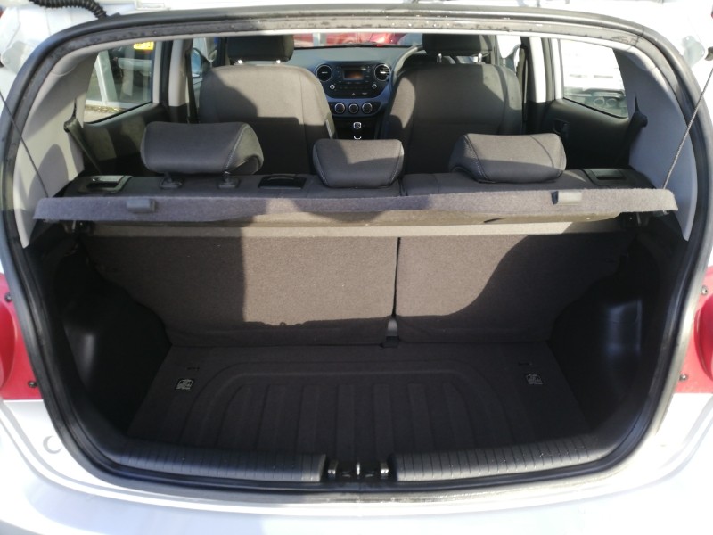 Used Hyundai i10 2014 for sale - 76779876: Photo 8