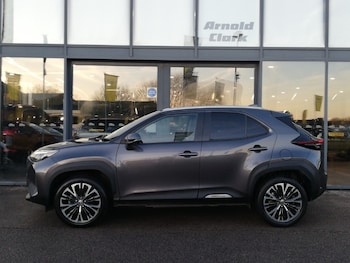 Used Toyota Yaris Cross 2022 for sale - 77448737: Photo