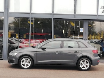 Used Audi A3 2019 for sale - 76437854: Photo