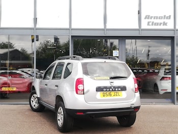 Used Dacia Duster 2016 for sale - 78735701: Photo