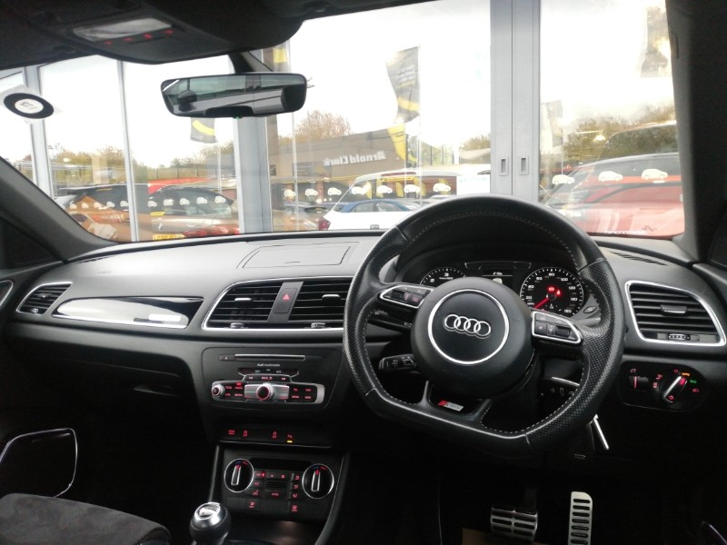 Used Audi Q3 2017 for sale - 76537161: Photo 2