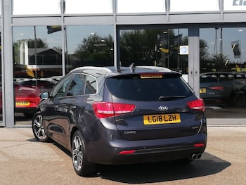 Used Kia Ceed 2018 for sale - 78747652: Photo