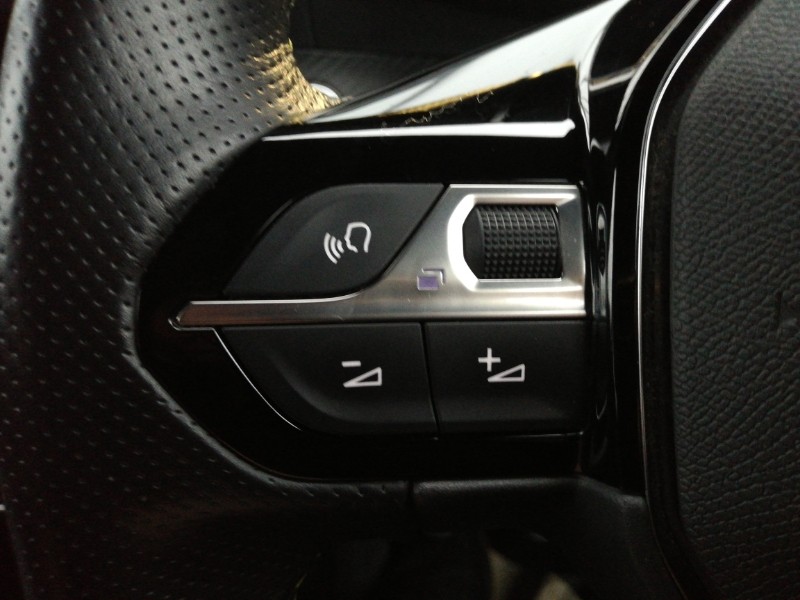 Used Peugeot 2008 2022 for sale - 77304342: Photo 10