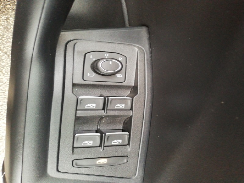 Used Volkswagen T-Roc 2025 for sale - 77209299: Photo 12