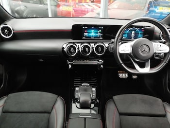 Used Mercedes-Benz A-Class 2020 for sale - 76289517: Photo 2