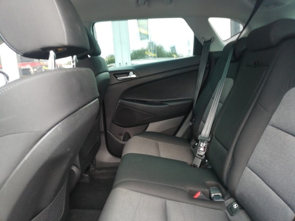 Used Hyundai TUCSON 2018 for sale - 76160550: Photo 6