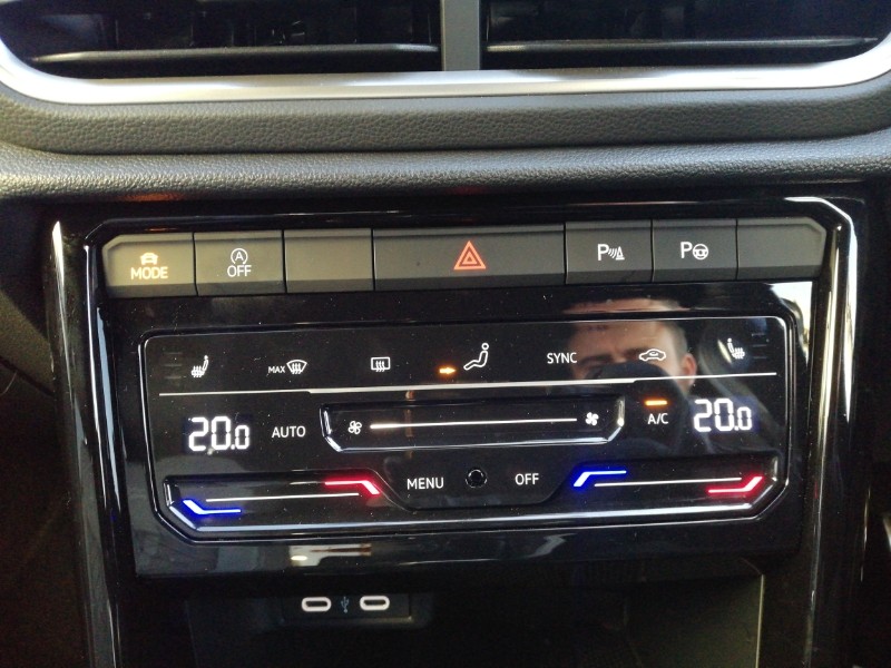 Used Volkswagen T-Roc 2025 for sale - 76925210: Photo 17