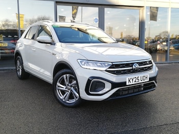 Used Volkswagen T-Roc 2025 for sale - 76925210: Photo