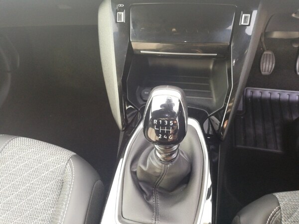 Used Peugeot 2008 2024 for sale - 73923277: Photo 14