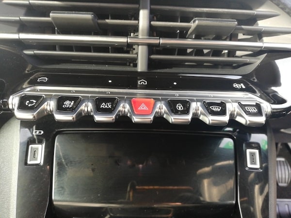 Used Peugeot 2008 2024 for sale - 73923277: Photo 15
