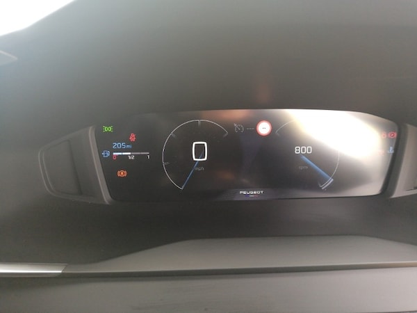 Used Peugeot 2008 2024 for sale - 73923277: Photo 7