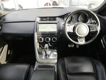 Used Jaguar E-Pace 2018 for sale - 78700408: Photo