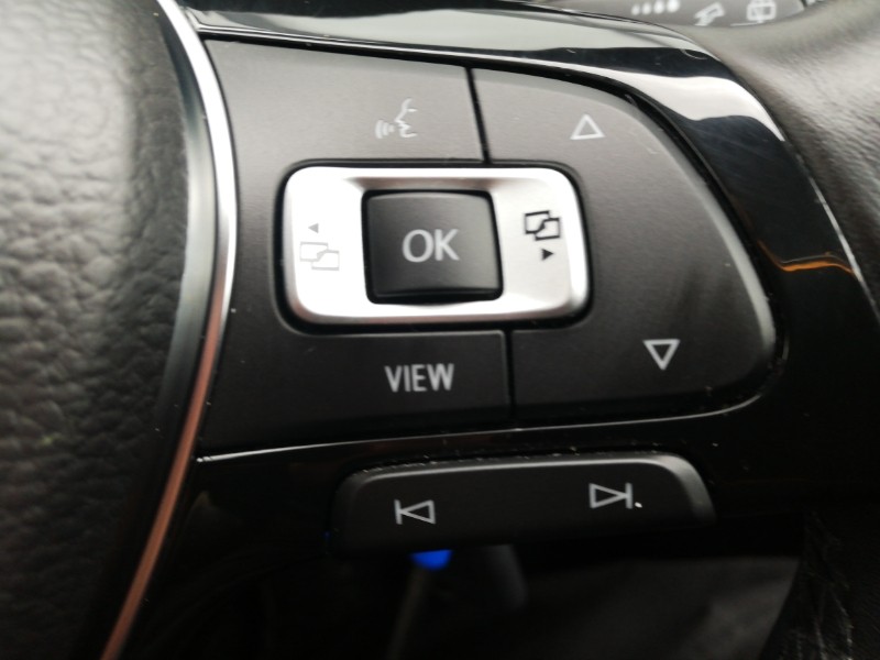 Used Volkswagen T-Roc 2019 for sale - 76696086: Photo 11