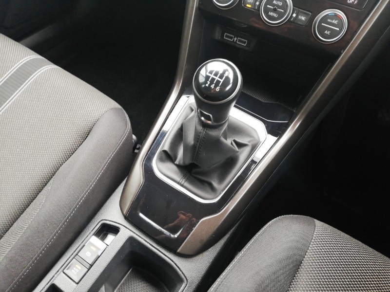 Used Volkswagen T-Roc 2019 for sale - 76696086: Photo 13