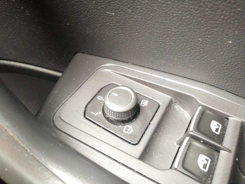 Used Volkswagen T-Roc 2019 for sale - 76696086: Photo 18