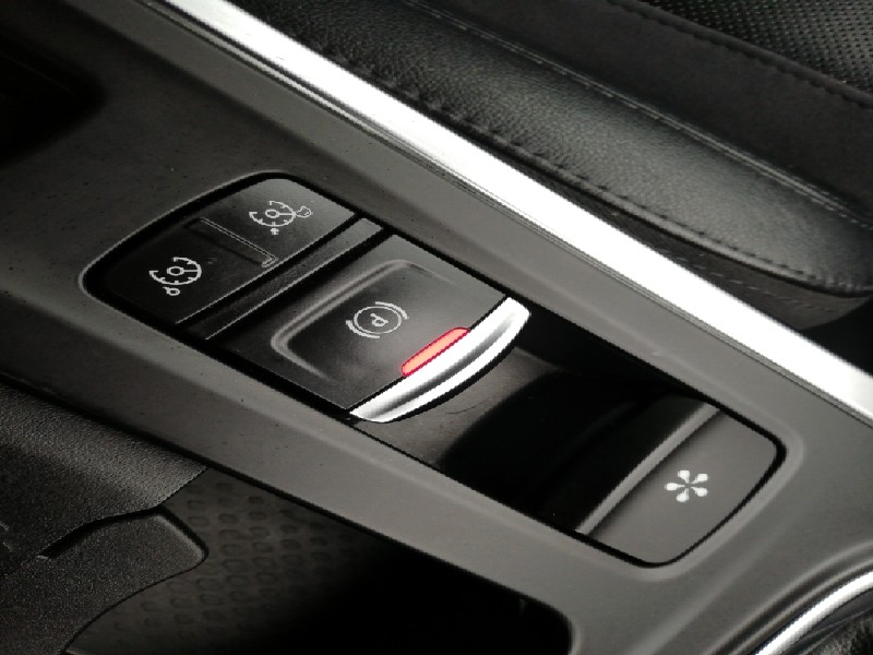 Used Renault Megane 2018 for sale - 77777089: Photo 17