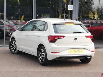 Used Volkswagen Polo 2024 for sale - 79273982: Photo