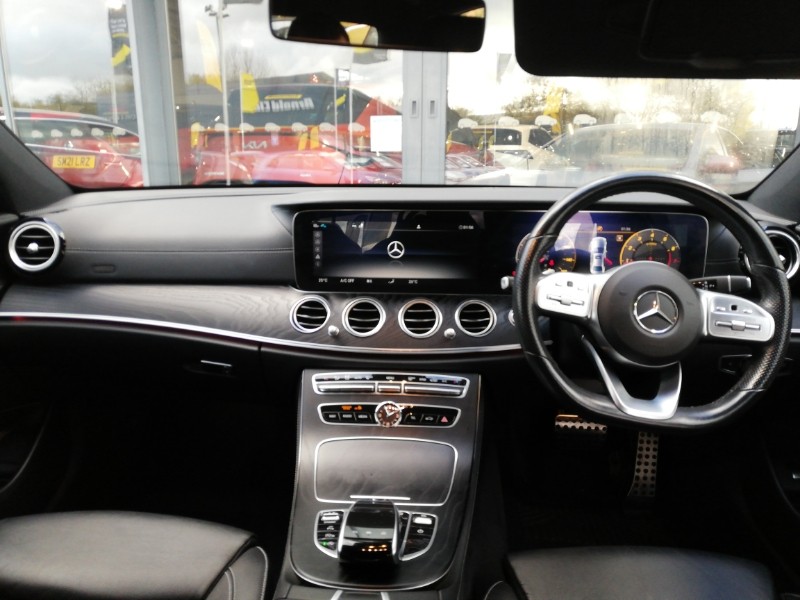 Used Mercedes-Benz E Class 2021 for sale - 76683418: Photo 2