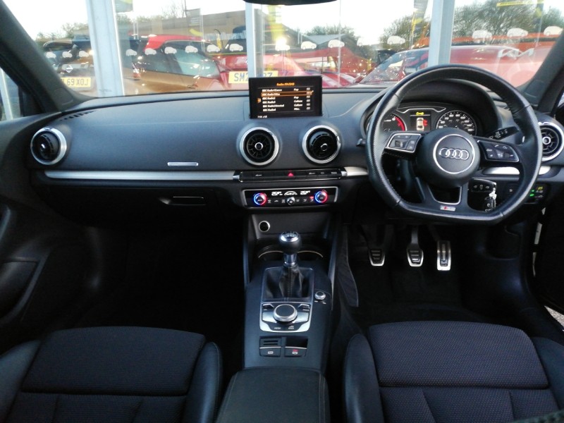 Used Audi A3 2018 for sale - 76602571: Photo 2