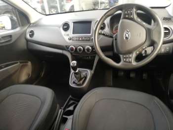 Used Hyundai i10 2019 for sale - 74973230: Photo