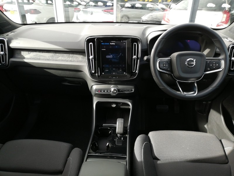 Used Volvo C40 2023 for sale - 78032911: Photo 2