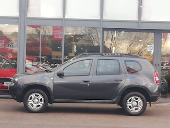 Used Dacia Duster 2018 for sale - 77433651: Photo