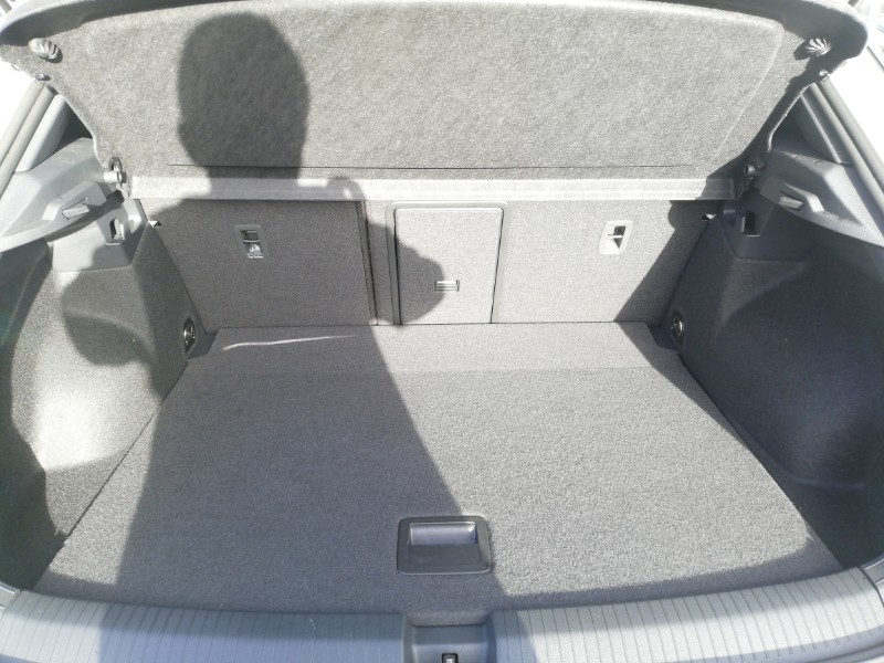 Used Volkswagen T-Roc 2025 for sale - 77126720: Photo 8