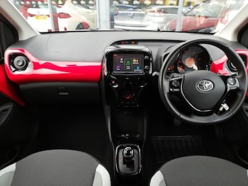 Used Toyota AYGO 2018 for sale - 78046373: Photo