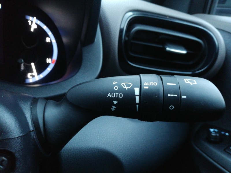 Used Toyota Yaris Cross 2023 for sale - 77284609: Photo 18