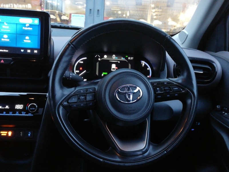 Used Toyota Yaris Cross 2023 for sale - 77284609: Photo 7