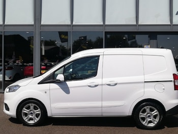 Used Ford Transit Courier 2023 for sale - 79513607: Photo