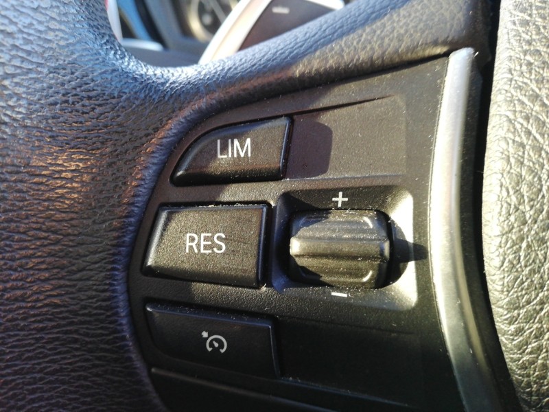 Used BMW 3 Series 2018 for sale - 77585121: Photo 14