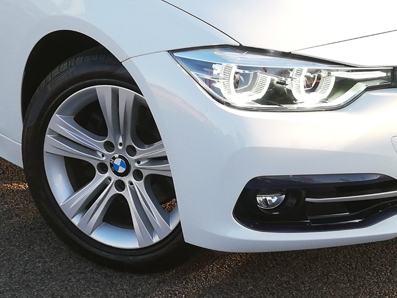 Used BMW 3 Series 2018 for sale - 77585121: Photo 9