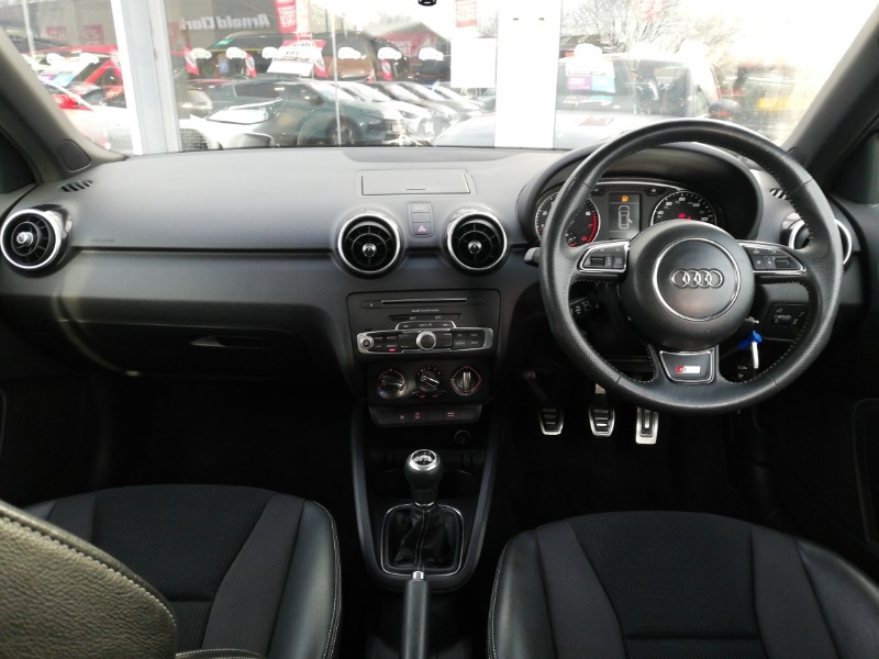 Used Audi A1 2018 for sale - 77518412: Photo 2